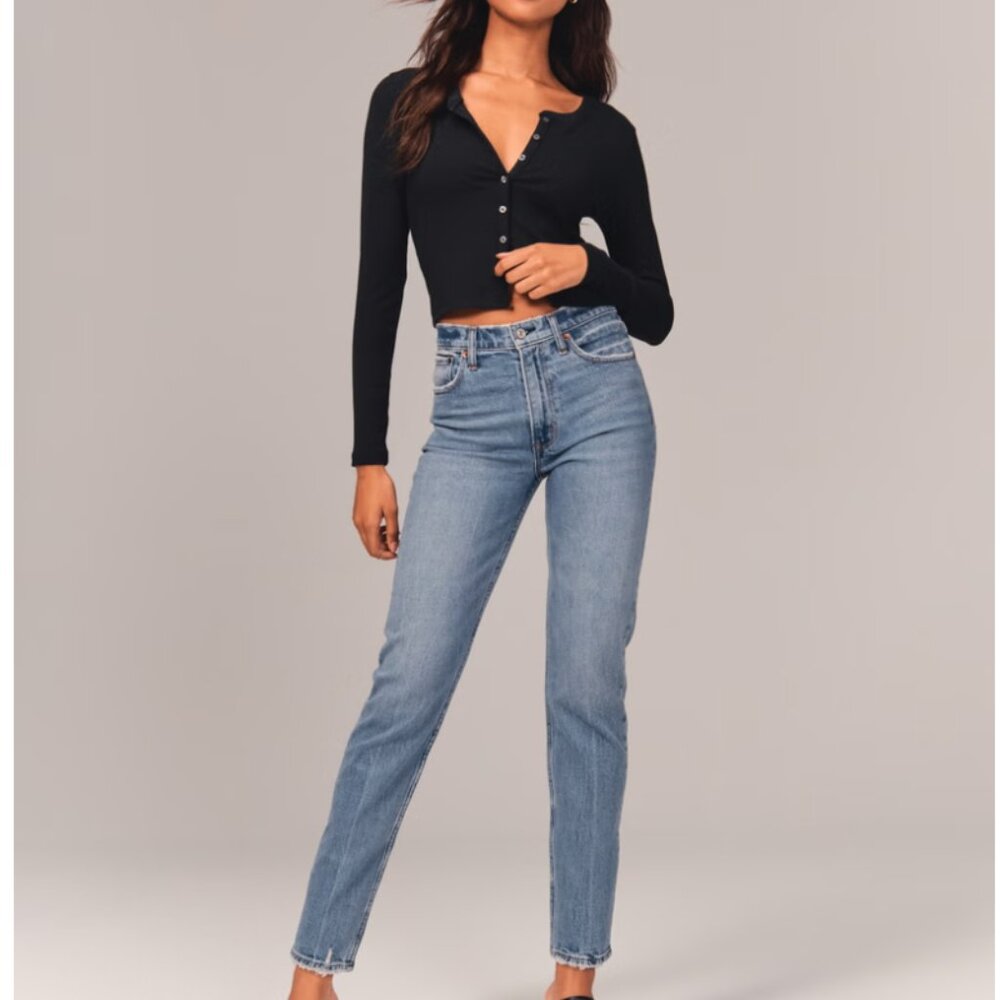 Abercrombie High Rise Mom Jeans 33/16 Short